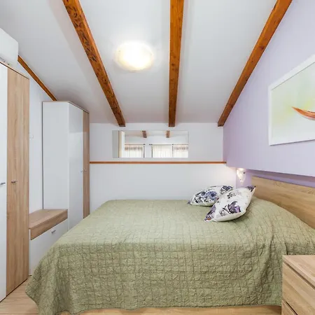 4 Bedroom Gorgeous In *