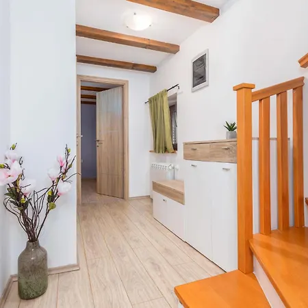 4 Bedroom Gorgeous In * Vodnjan