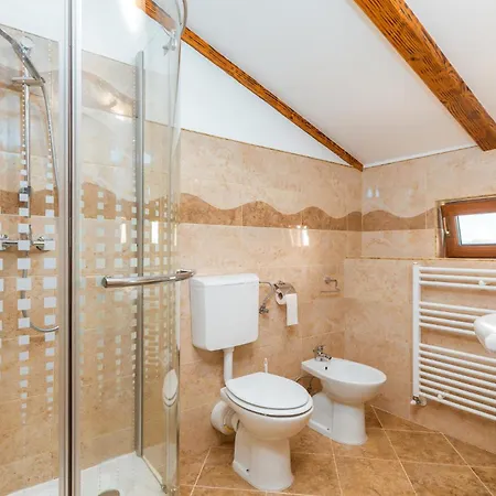 Ferienhaus 4 Bedroom Awesome In *