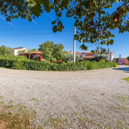 4 Bedroom Awesome In