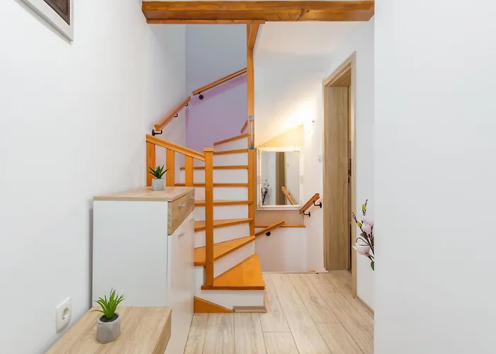 4 Bedroom Gorgeous In Ferienhaus *